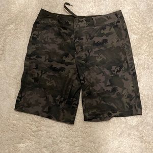 Men’s swim trunks